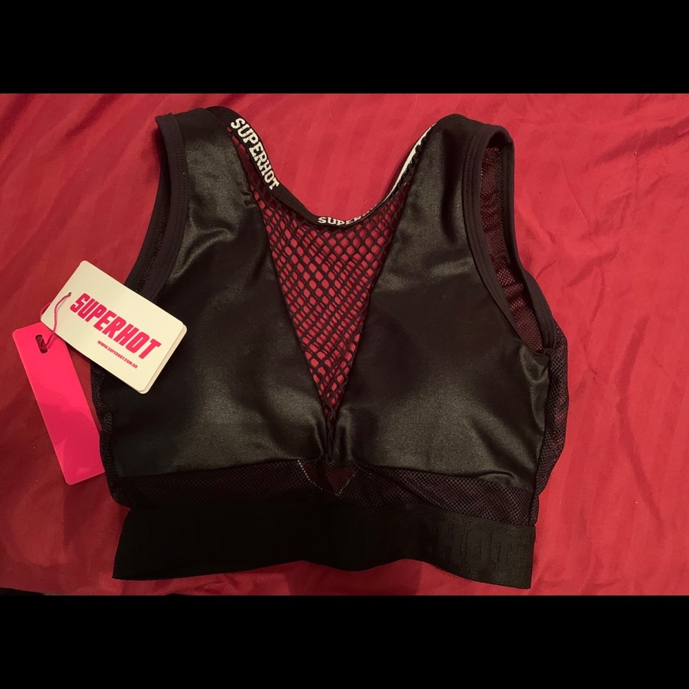 NWT super hot exercise top